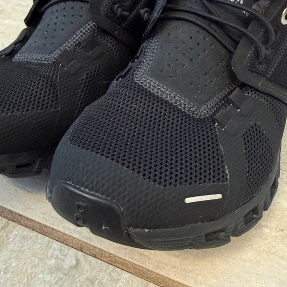 On Cloud 5 Running Shoes - Picture 5 of 16